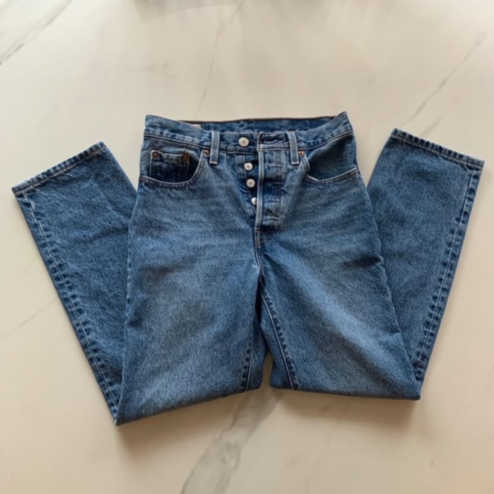 Levi's High Rise Blue Women's Jeans